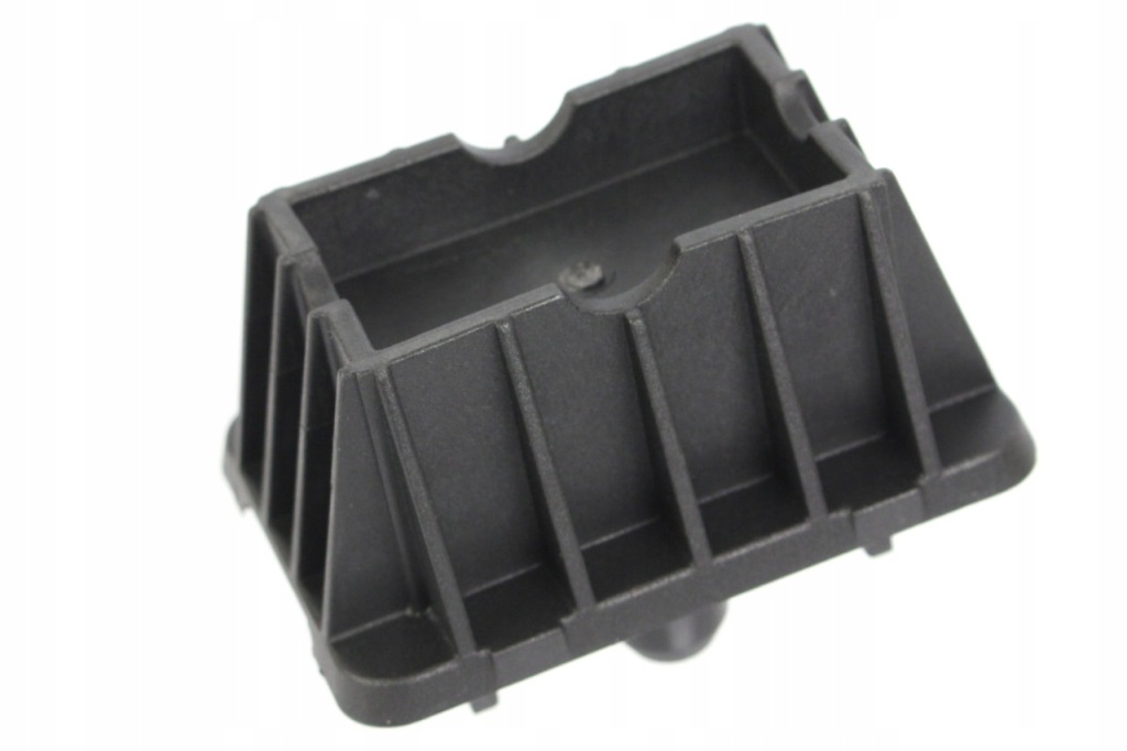 фото №1, Bmw 2 f45 f46 6 f06 f13 основание подкладка рычаг переключения передач